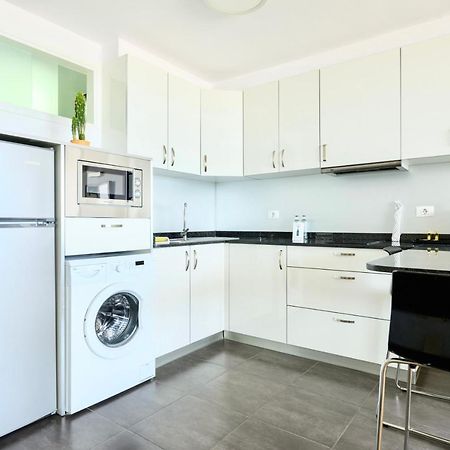 Charming 2 Bedroom Retreat With Beachfront Views ซานบาร์โตโลเม ภายนอก รูปภาพ