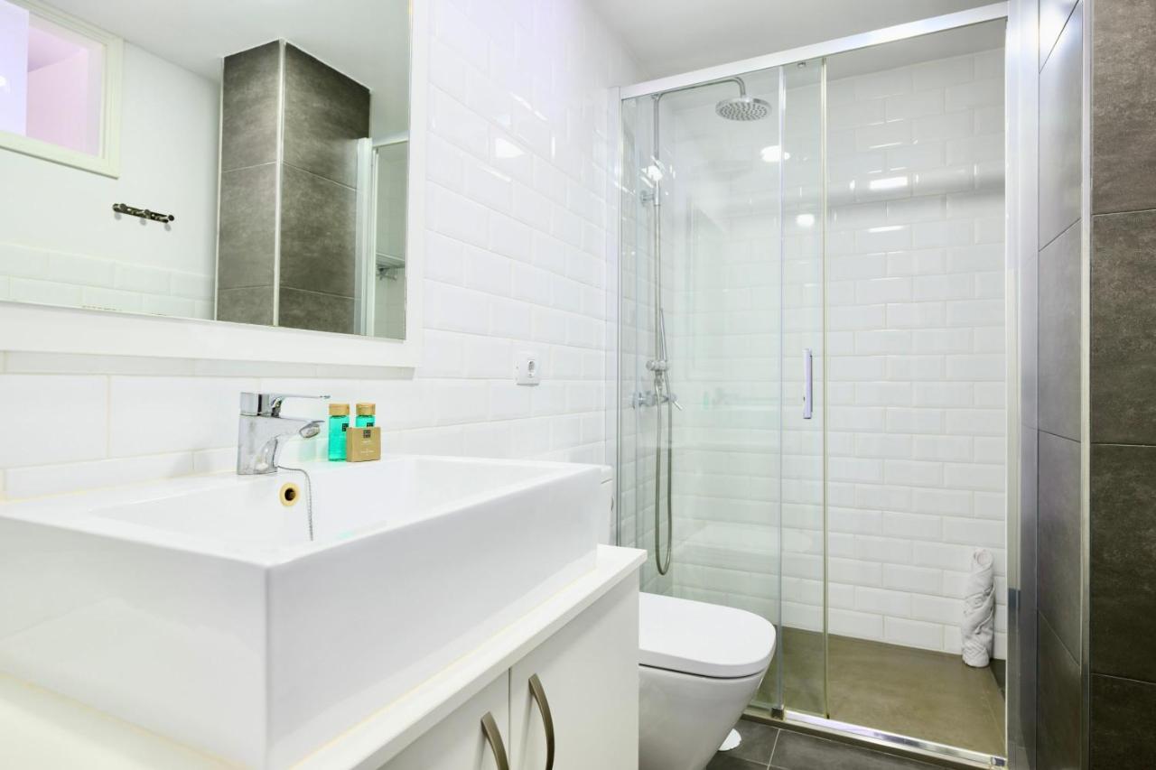 Charming 2 Bedroom Retreat With Beachfront Views ซานบาร์โตโลเม ภายนอก รูปภาพ